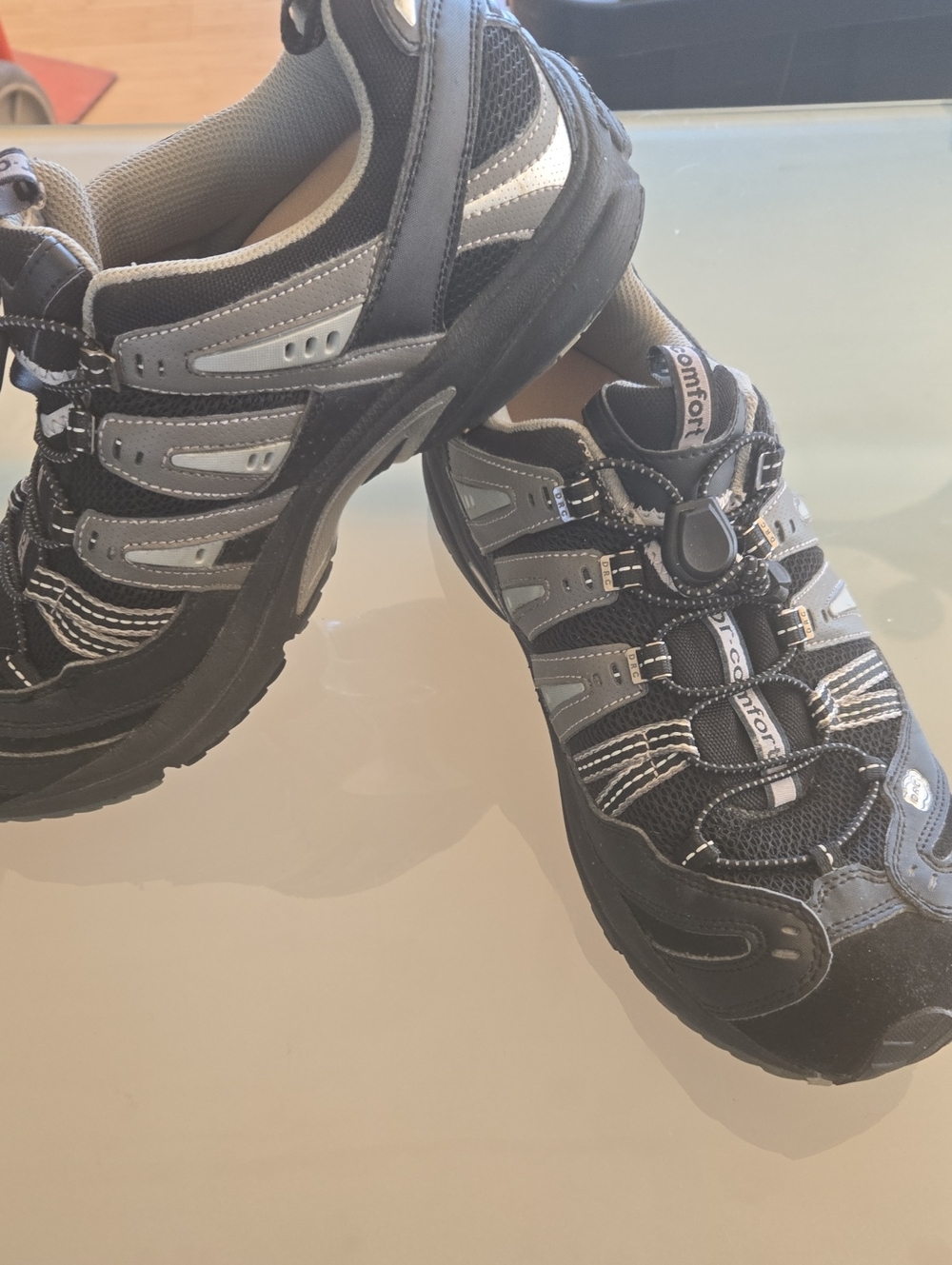Men's Athletic Trail Sneakers in Black and Gray - Comfort Fit